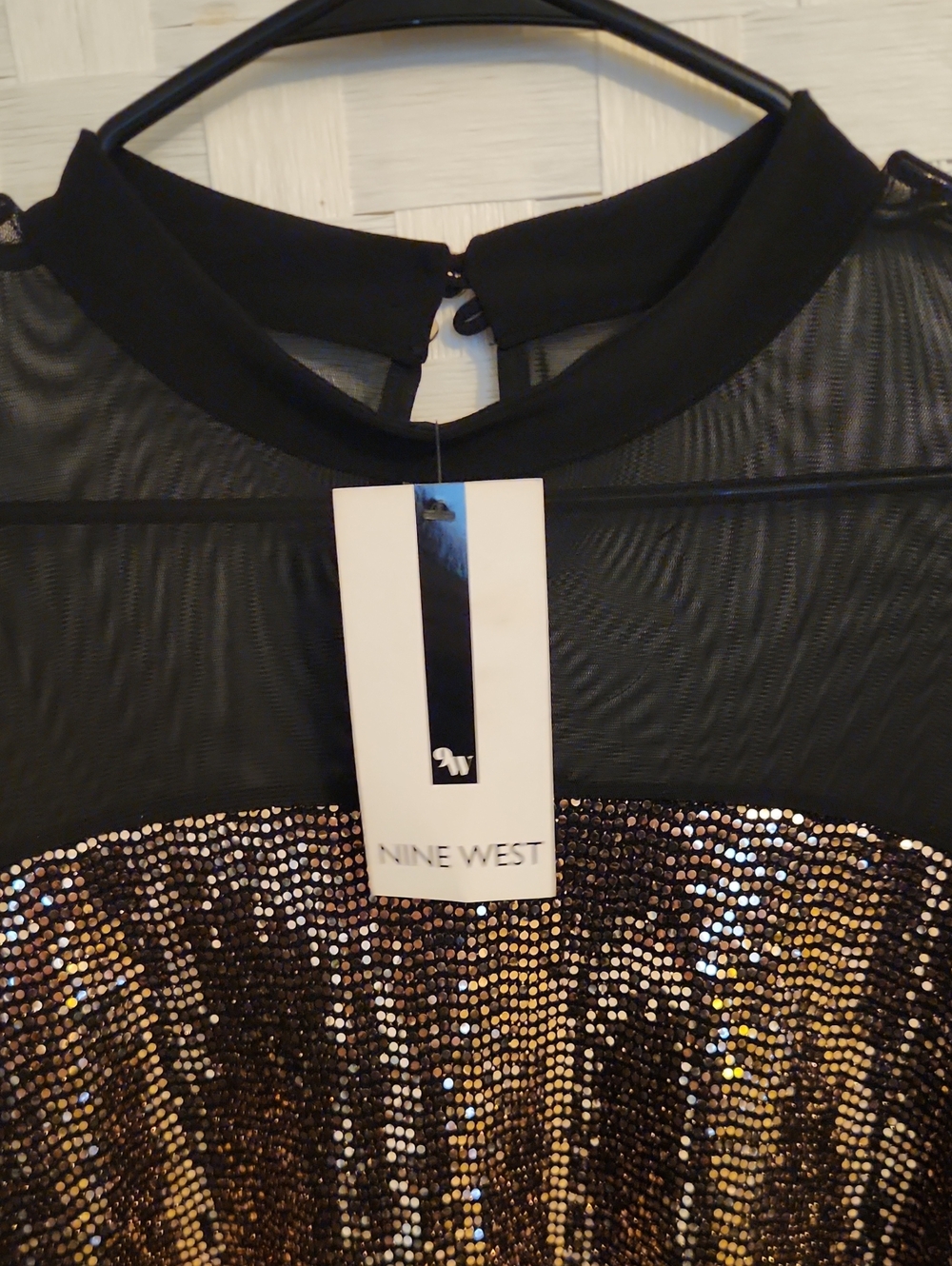 NINE WEST Black Gold BLING Blouse SZ L NWT PTP 23 - Picture 2 of 4